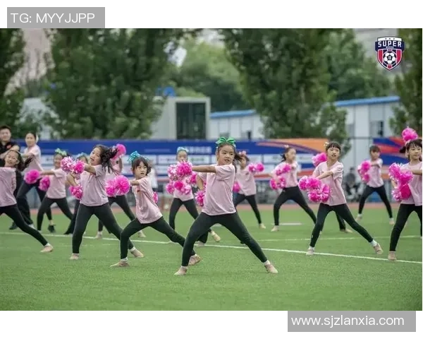 模仿足球明星出场仪式的创意活动与精彩瞬间分享